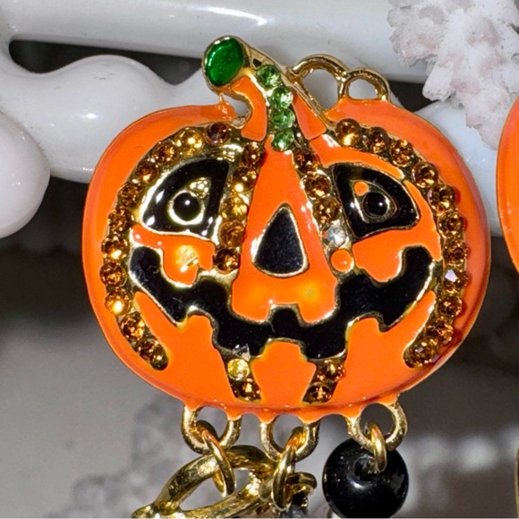 NEW! Halloween Jack-O-Lantern Chandelier Post Earrings - Picture 3 of 7